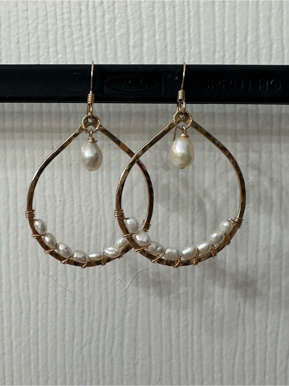 14k Gold-Filled Earrings Hammered Teardrop Hoops Freshwater Pearls Handmade New